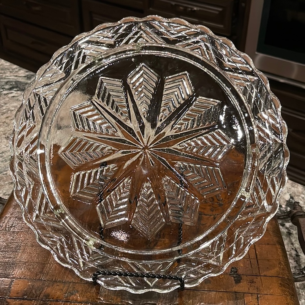 Vintage Snowflake Clear Footed Cake Plate